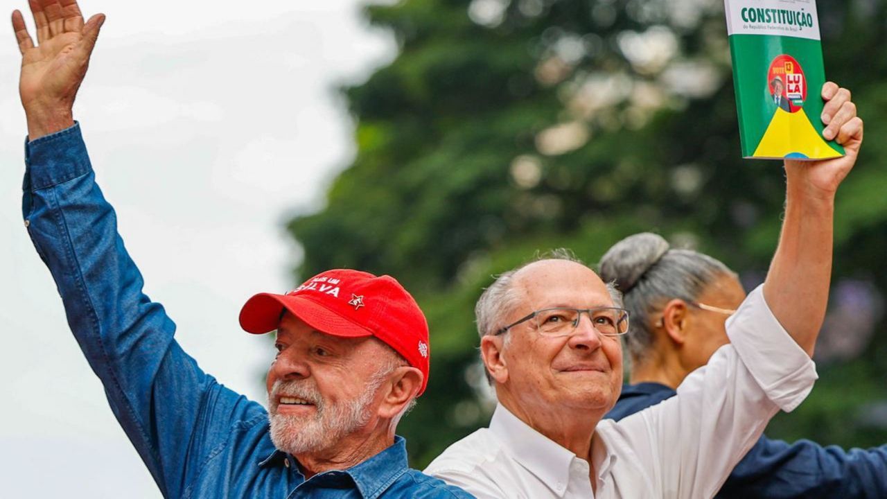 Líderes europeus parabenizam Lula por reeleição no Brasil