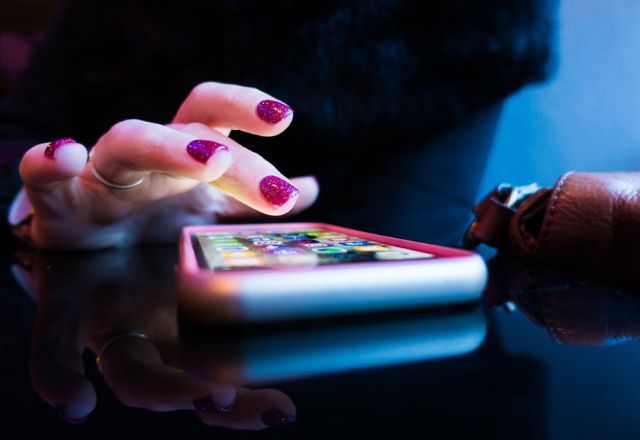 7 em cada 10 brasileiros desejam um serviço de central de assinaturas digitais onde agregam todos os serviços assinados | Unsplash
