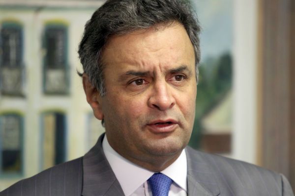 Aécio parabeniza Lula e diz que PSDB será oposição