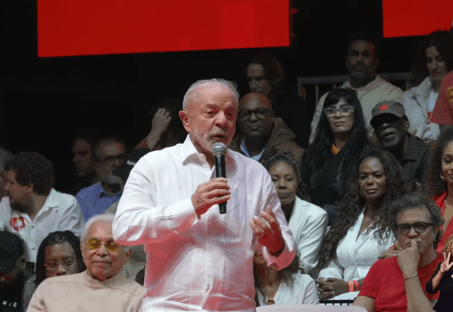 Lula evita debate por considerar exposição excessiva
