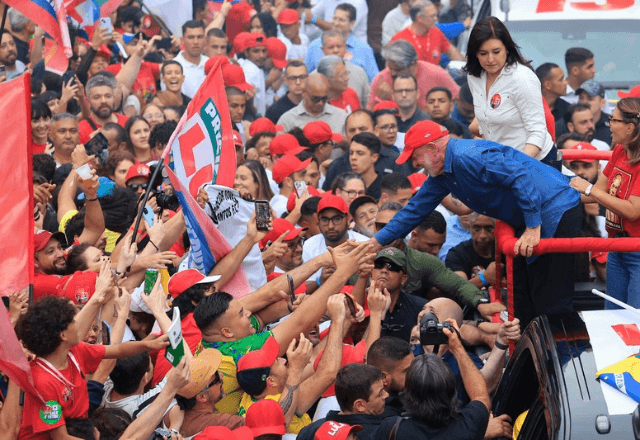 Lula se torna o primeiro presidente eleito para 4 mandatos