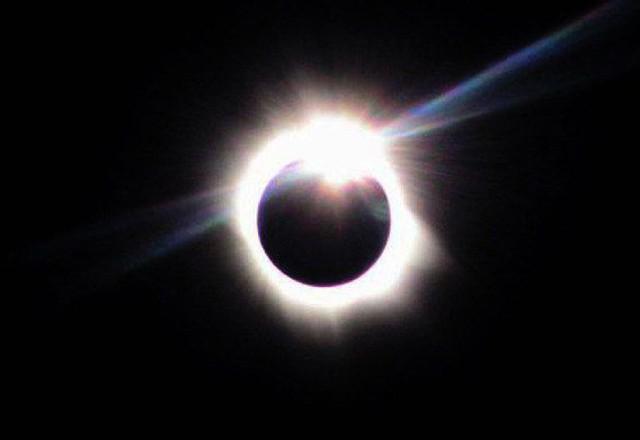 Eclipse solar