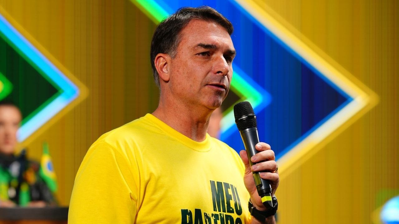 Flávio chega a quase 60% do novo Congresso com centrão