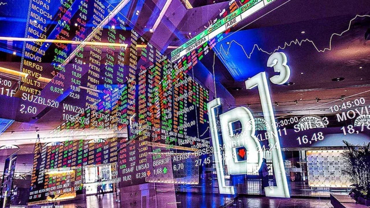 Bolsa despenca 10% e suspende negociações por meia hora
