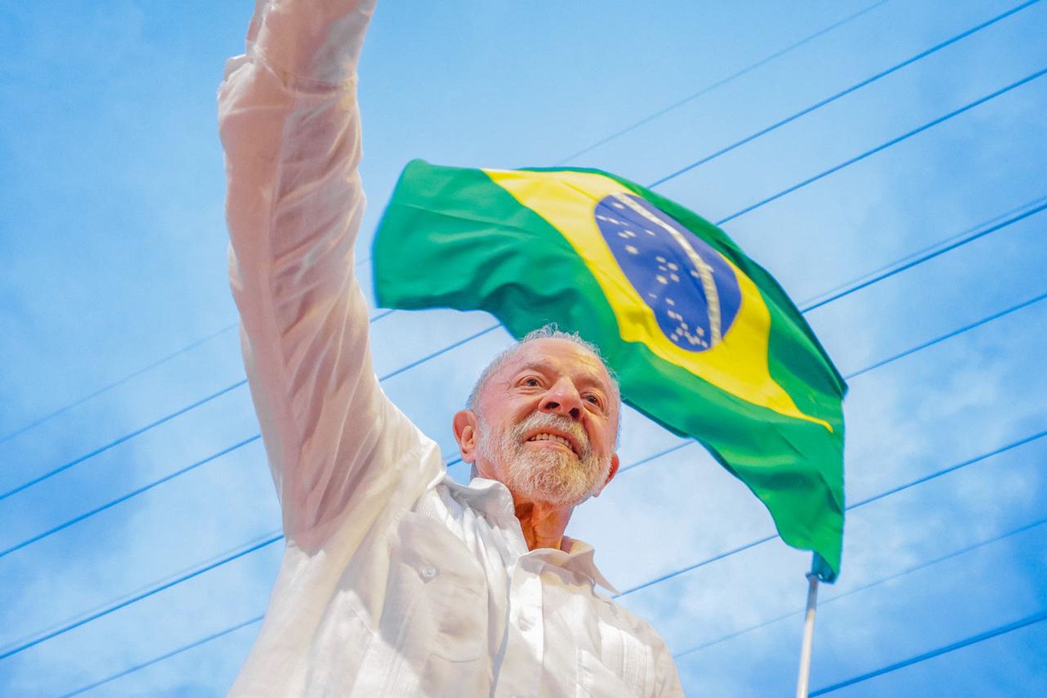 Ex-ministros de FHC apoiam Lula e criticam Flávio Bolsonaro