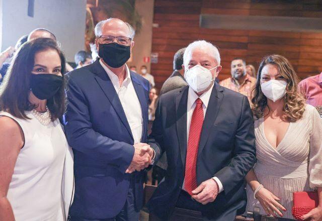 Lula e Alckmin em encontro público