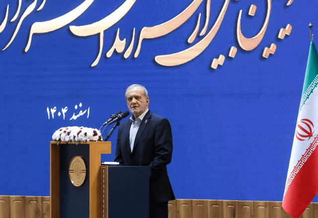 Presidente iraniano, Masoud Pezeshkian 21/02/2026 | Agência de Notícias da Ásia Ocidental/Reuters