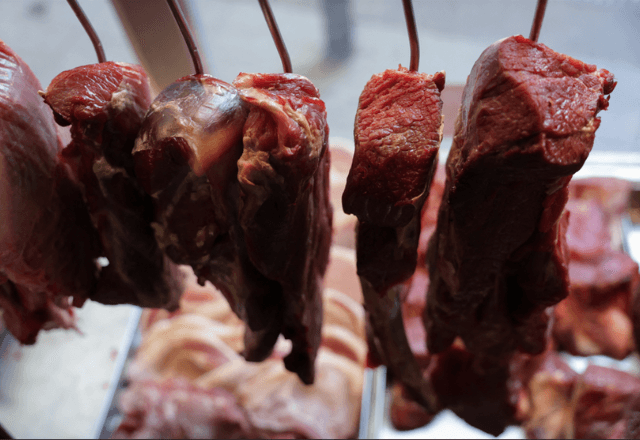  Missão italiana chega ao Brasil em meio a embargo à carne | Reuters/Ricardo Moraes