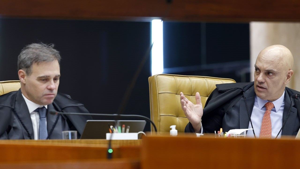 Ministros André Mendonça e Alexandre de Moraes em sessão plenária do Supremo | Divulgação/Luiz Silveira/STF