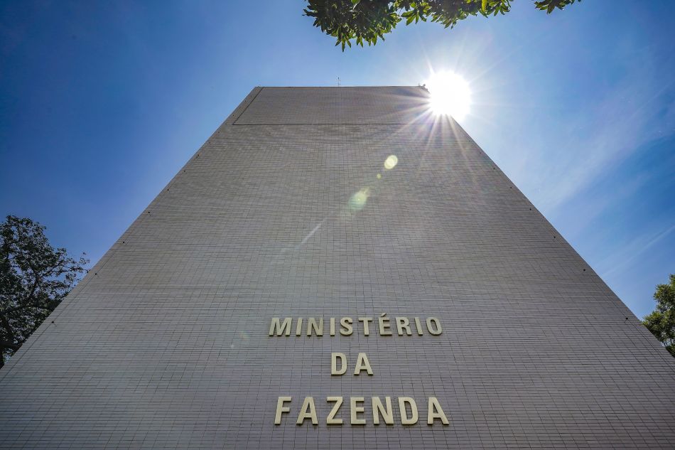 Dívida pública chega a R$ 9,38 tri em setembro