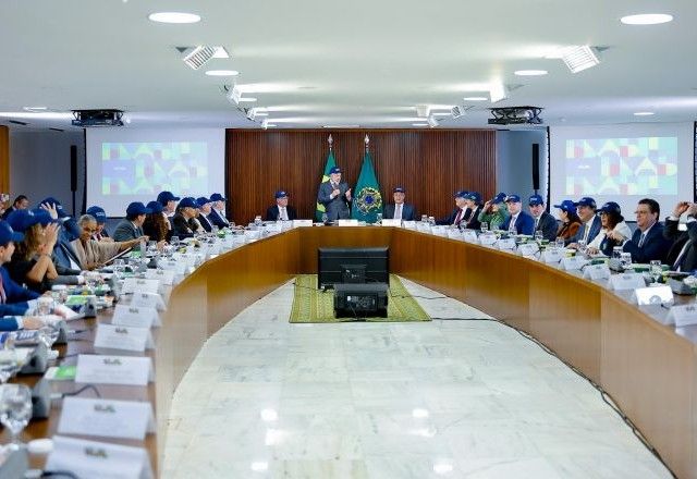 Presidente Lula (PT) discursa em reunião ministerial de agosto, no Palácio do Planalto | Divulgação/Ricardo Stuckert/PR