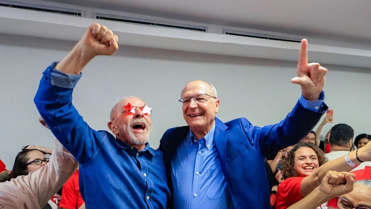 PSD e Kassab cumprimentam Lula e Alckmin pela reeleição PSD e Kassab cumprimentam Lula e Alckmin pela reeleição