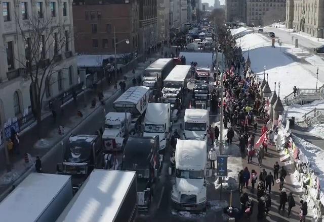 Protesto de caminhoneiros no Canadá (Reprodução/SBT Brasil)