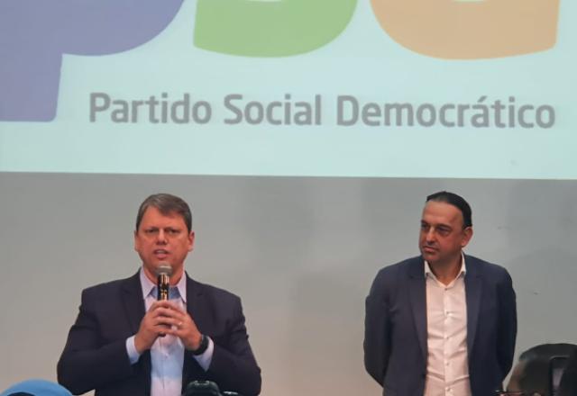 Felício Ramuth, ao lado de Tarcísio