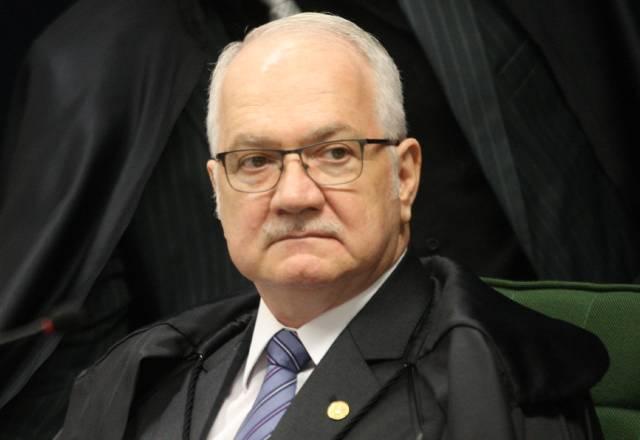 Fachin sofre pressão para assumir casos de Moraes e Mendonça