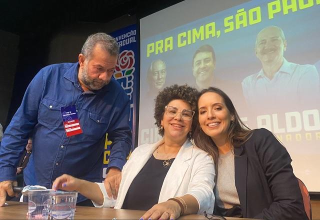 Gleides Sodré, ao centro (Reprodução/Twitter)