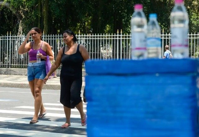 Onda de calor eleva as temperaturas no país | Tomaz Silva/Agência Brasil