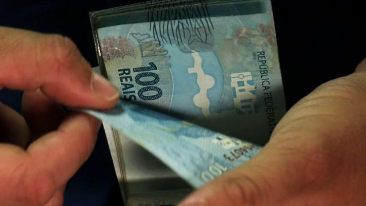 Governo prevê contas no azul, mas mercado vê déficit em 2027 | José Cruz/Agência Brasil