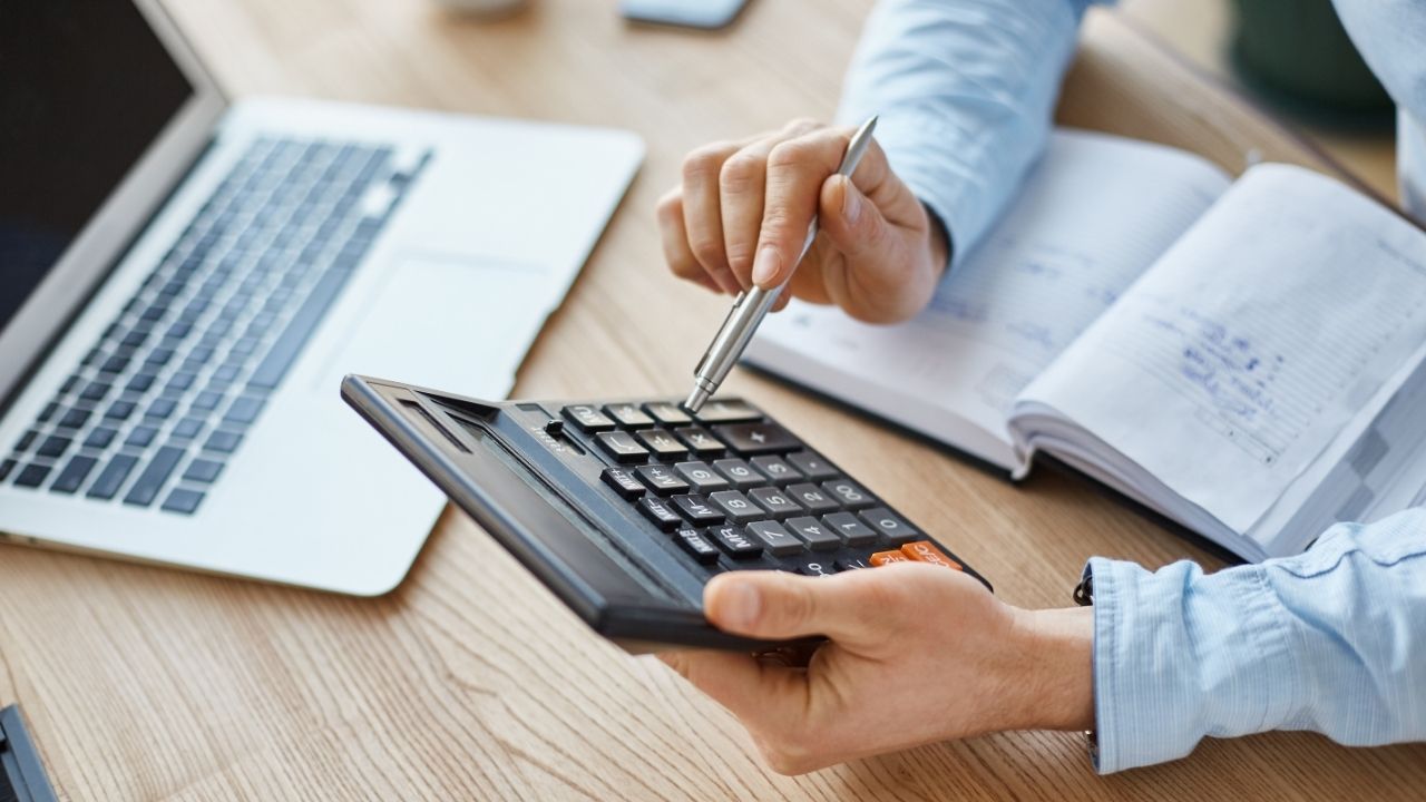 Sua empresa usa crédito para crescer ou sobreviver? Sua empresa usa crédito para crescer ou sobreviver?