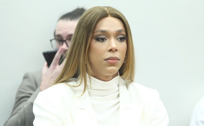 Erika cobra isonomia do TSE e derrubada de canal pró-Flávio