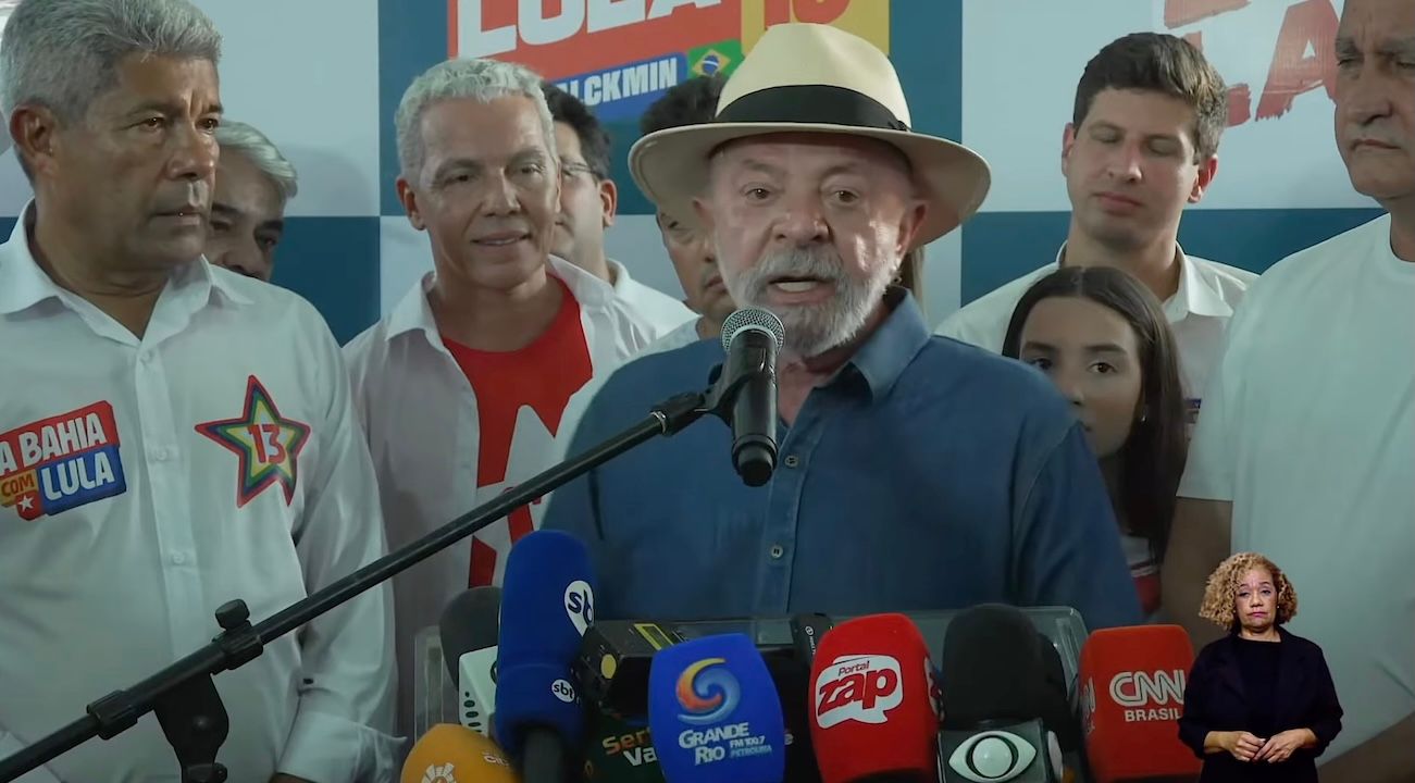 Lula: “Se eu for eleito, devo ao povo brasileiro” Lula: “Se eu for eleito, devo ao povo brasileiro”
