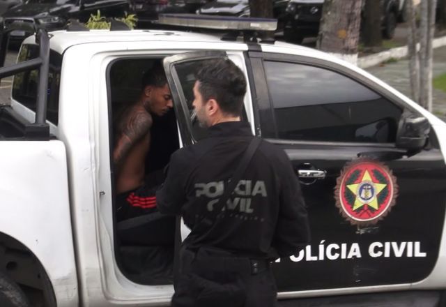 Poze do Rodo na viatura da Polícia Civil do Rio de Janeiro | Reprodução