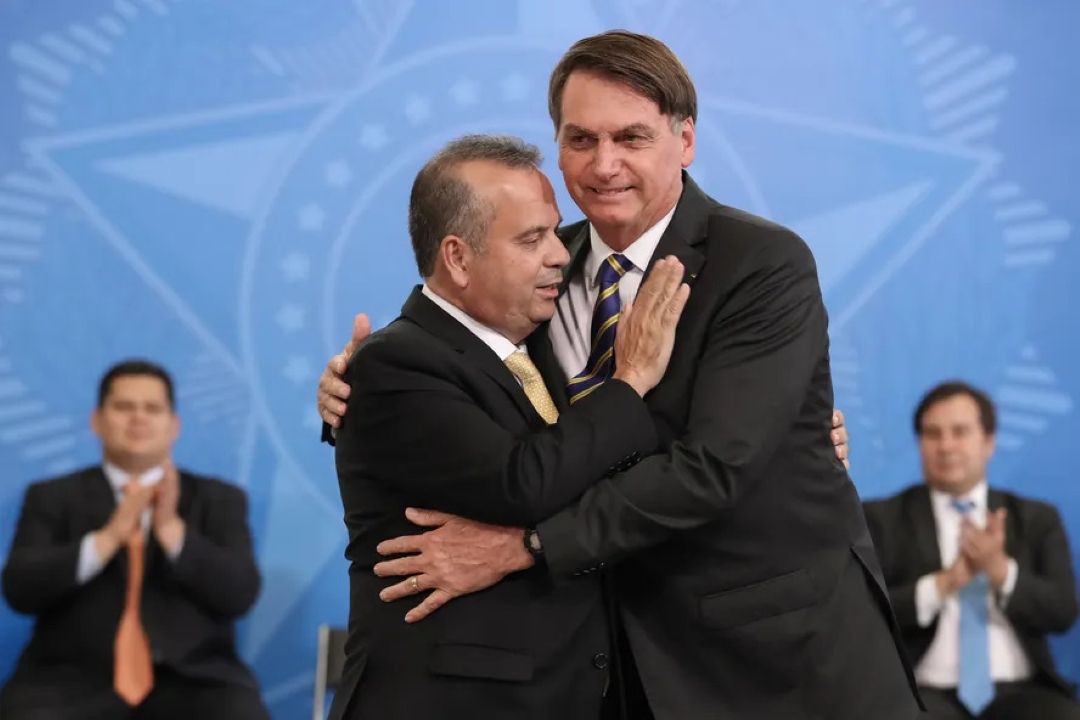 Após Valdemar, Bolsonaro pede permissão para receber Marinho Após Valdemar, Bolsonaro pede permissão para receber Marinho