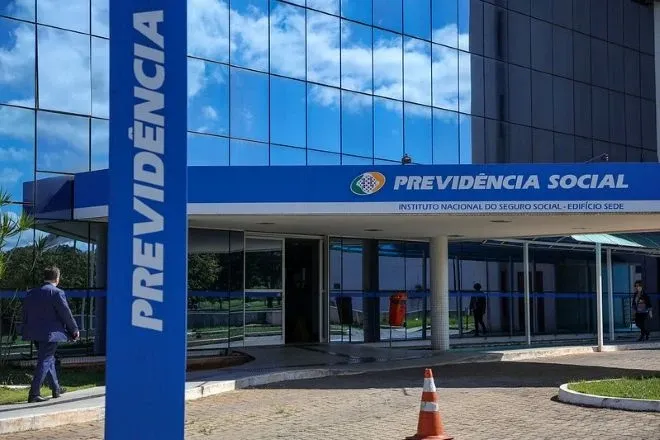 STF mantém poder do INSS para limitar juros do consignado
