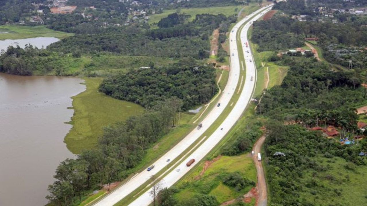 Acidente Entre Carretas Interdita Parte Do Rodoanel Em Sp
